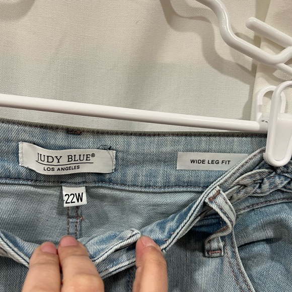 Judy Blue Light Blue Wide Leg Jeans - Picture 3 of 4